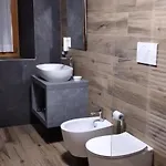Tur *