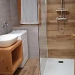 Tur *